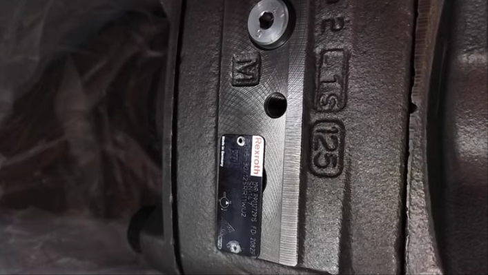 Rexroth R901272915 Gear Pump PGH5-3X/125RR11WU2